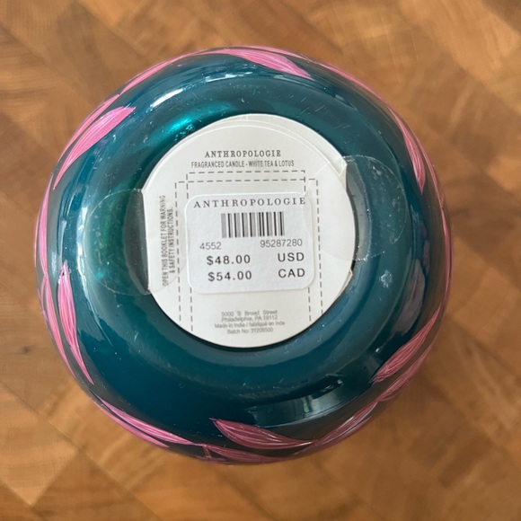 Anthropologie Medina Fresh White Tea & Lotus Glass Candle - Picture 3 of 4